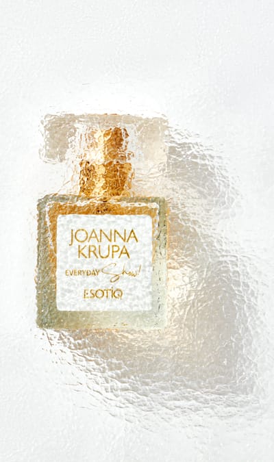 perfumy Joanna Krupa zdjęcie wizerunkowe ESOTIQ